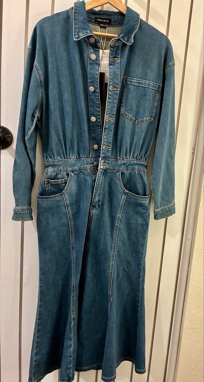 Urban Revivo Denim Long Sleeve Jumpsuit Size 6 - NWT